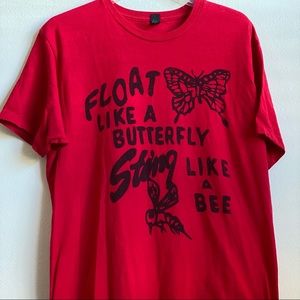 Graphic Tee “Float like a Butterfly, Sting Like a Bee” Mohammad Ali